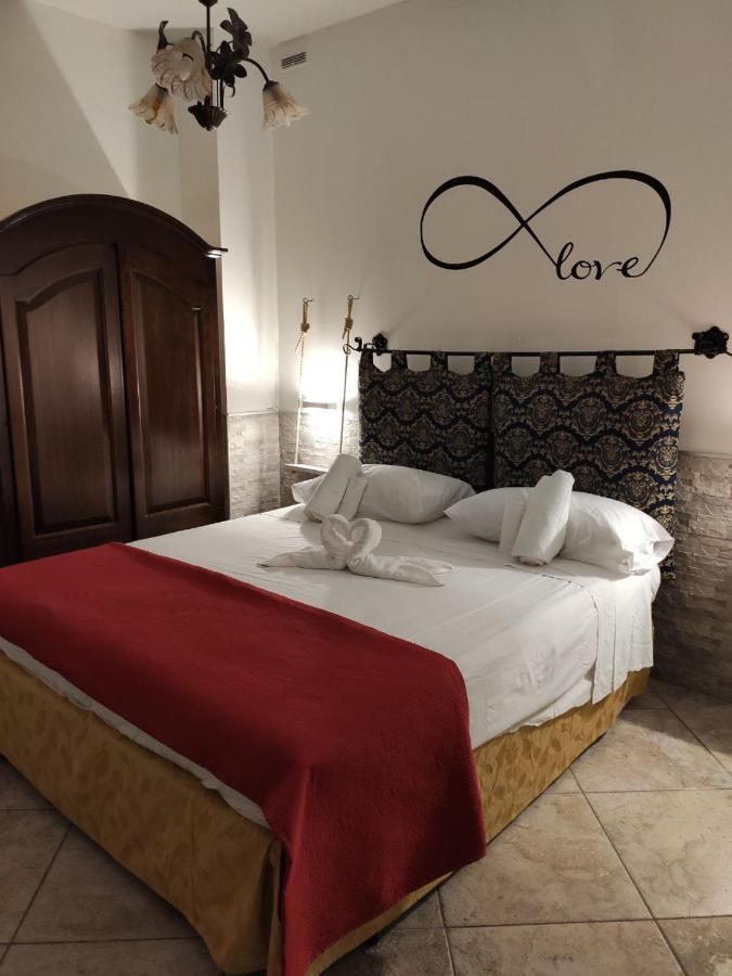 Casa Vacanza Villa Teresa Dix Torre Lapillo Eksteriør billede
