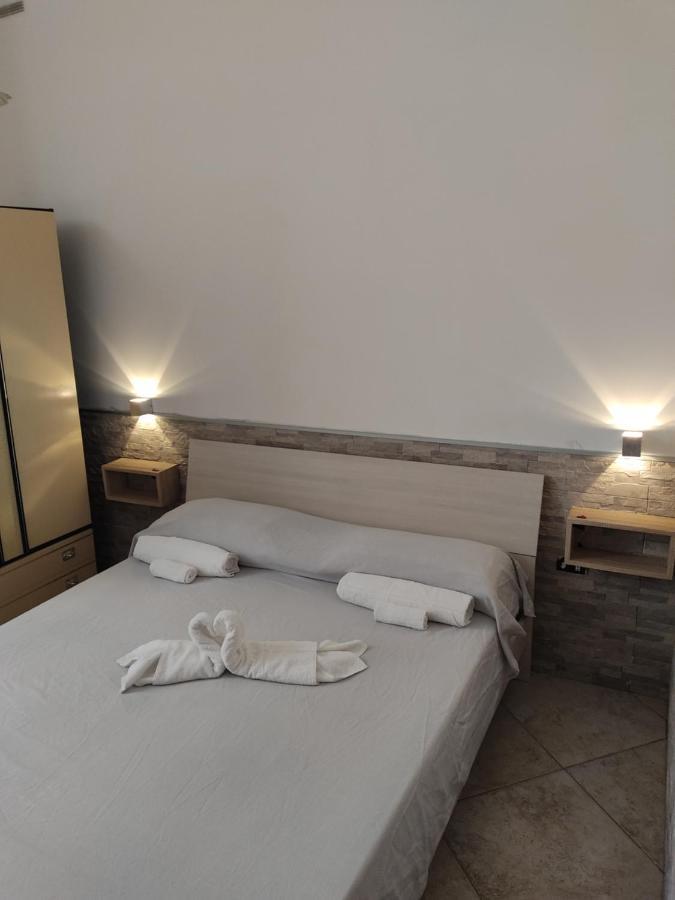 Casa Vacanza Villa Teresa Dix Torre Lapillo Eksteriør billede